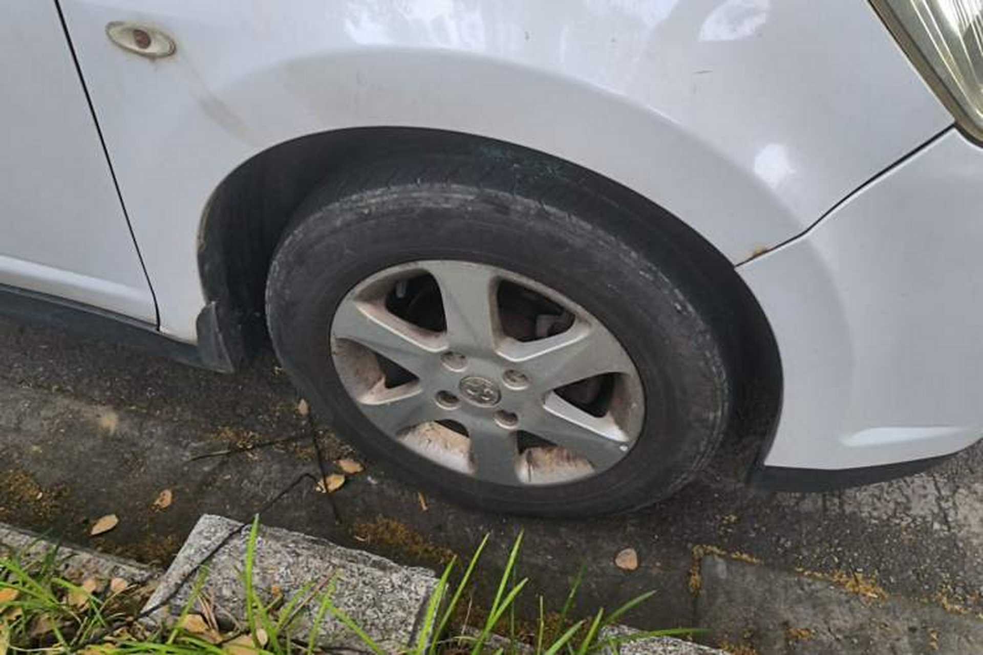Used Venucia D50 2013 1.6L Manual Luxury Edition Right Front Wheel Hub