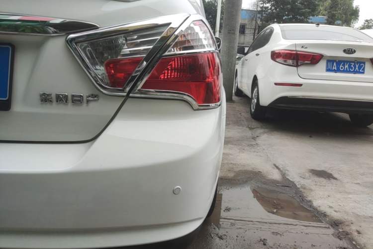 Used Venucia D50 2013 1.6L Automatic Fashion Edition Right Rear Taillight