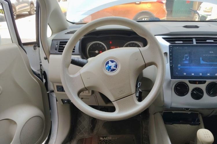 Used Venucia D50 2013 1.6L Manual Fashion Edition Steering Wheel