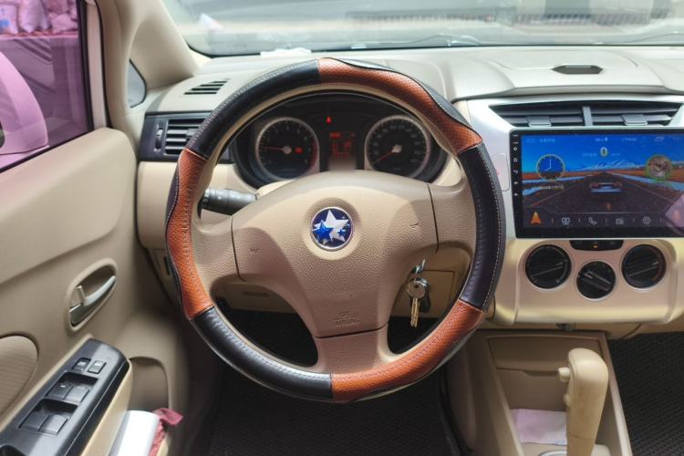 Used Venucia D50 2013 1.6L Automatic Fashion Edition Steering Wheel