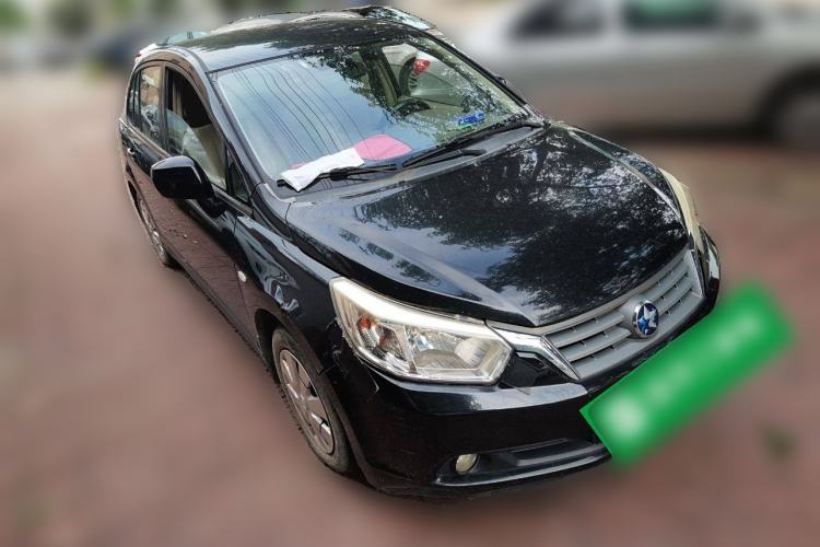 Used Venucia D50 2014 1.6L Automatic Splendid Edition Exterior 2