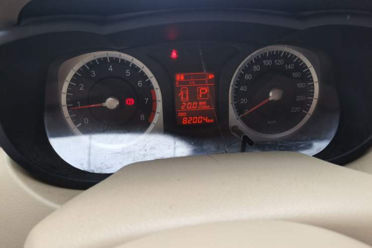 Used Venucia D50 2014 1.6L Automatic Splendid Edition Odometer Close Up