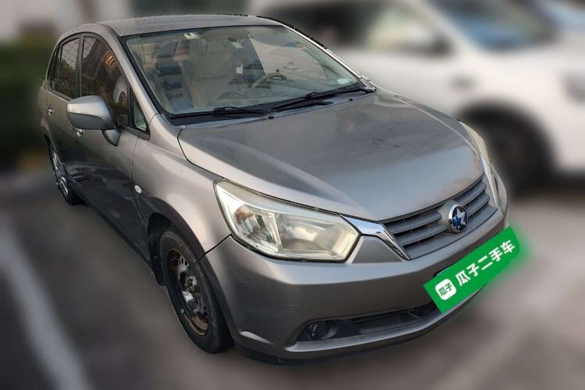 Used Venucia D50 2014 1.6L Automatic Splendid Edition Front Right 45 Deg