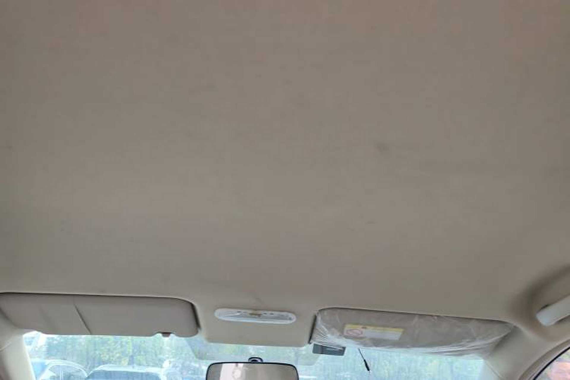 Used Venucia D50 2014 1.6L Automatic Splendid Edition Headliner