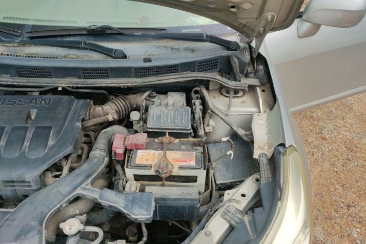 Used Venucia D50 2014 1.6L Manual Splendid Edition Engine Bay Left