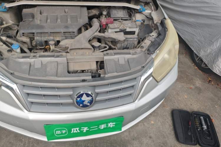 Used Venucia D50 2014 1.6L Automatic Splendid Edition Engine Bay Left