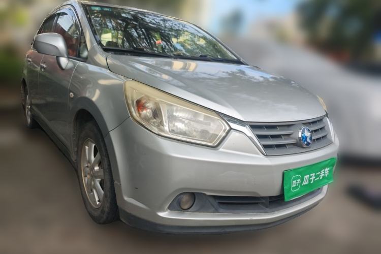 Used Venucia D50 2014 1.6L Automatic Splendid Edition Front Right 45 Deg