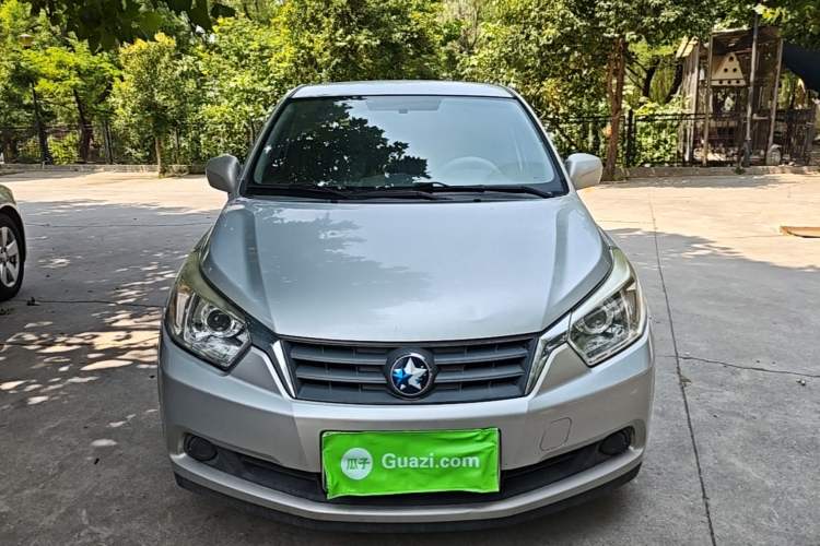 Used Venucia D50 2014 1.6L Manual Splendid Edition Front