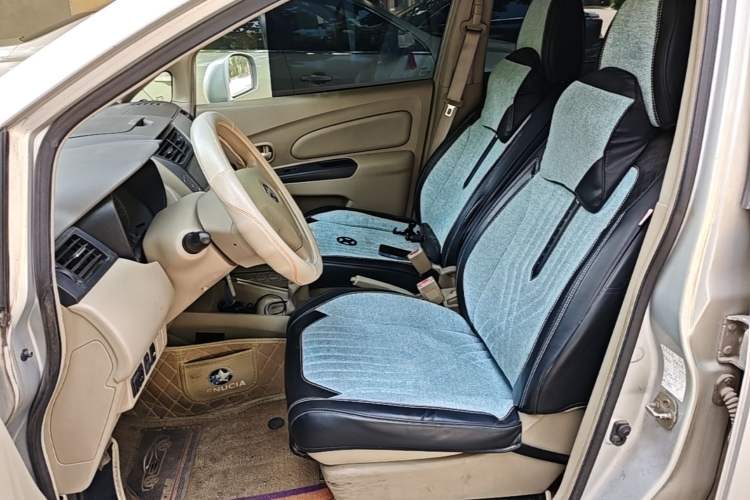 Used Venucia D50 2014 1.6L Manual Splendid Edition Left Front Seat