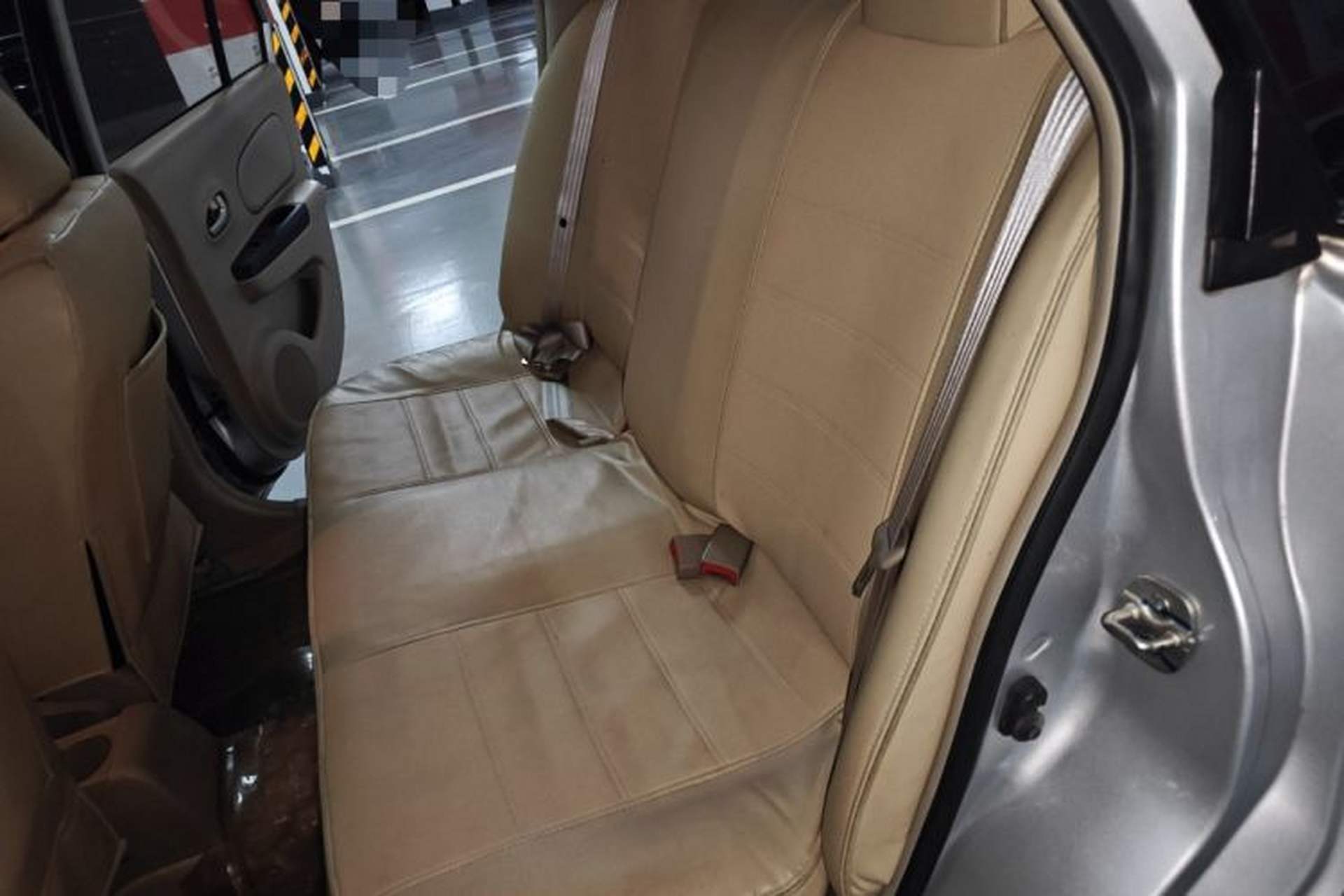Used Venucia D50 2014 1.6L Automatic Splendid Edition Left Rear Seat