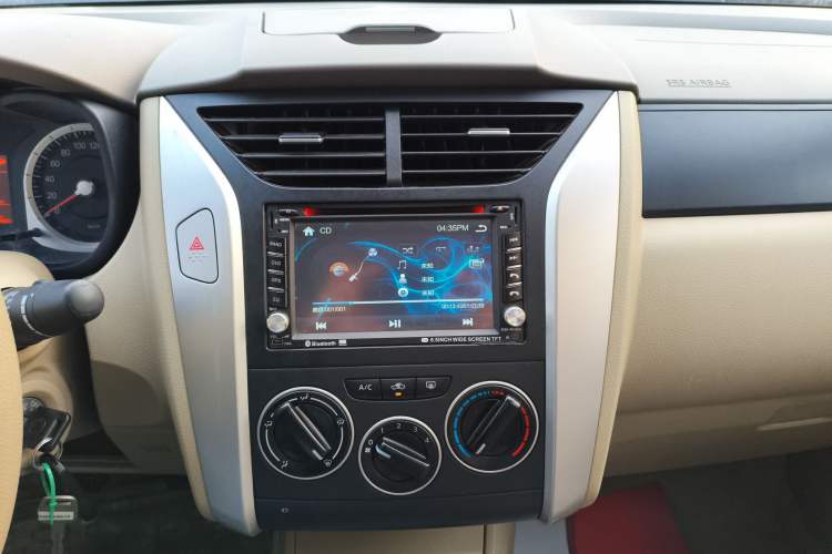 Used Venucia D50 2014 1.6L Manual Splendid Edition Audio And AC Panel