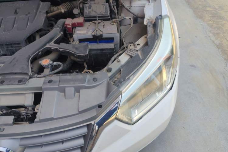 Used Venucia D50 2014 1.6L Manual Splendid Edition Engine Bay Left