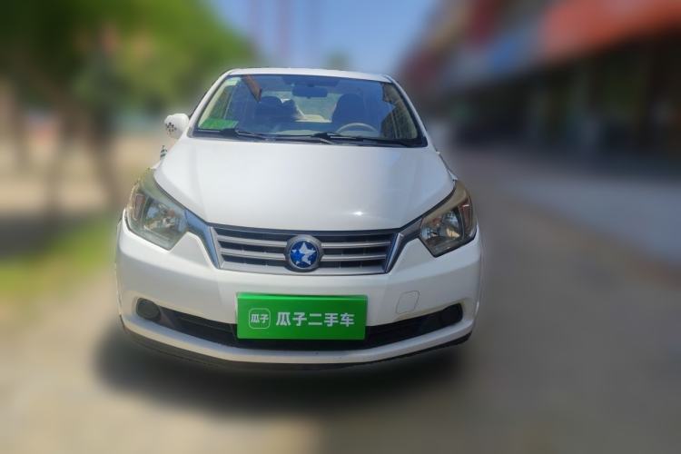 Used Venucia D50 2014 1.6L Manual Splendid Edition Front