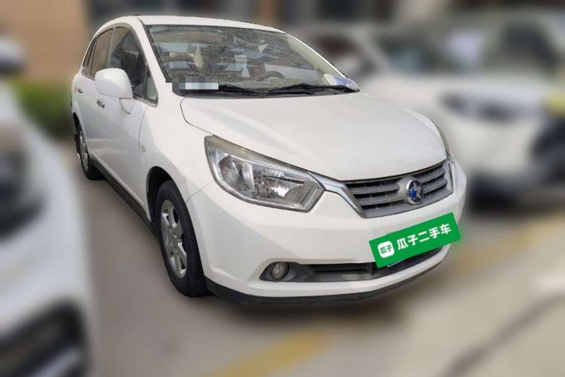 Used Venucia D50 2014 1.6L Manual Splendid Edition Front Right 45 Deg