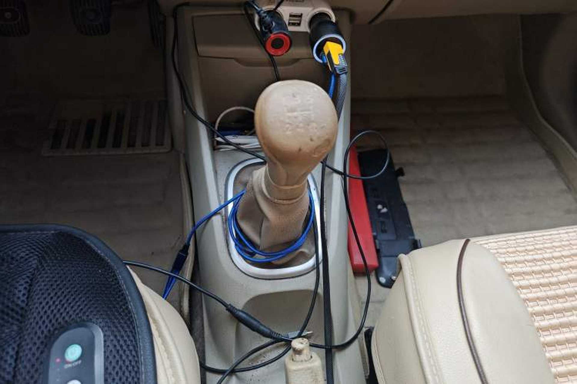 Used Venucia D50 2014 1.6L Manual Splendid Edition Gear Lever