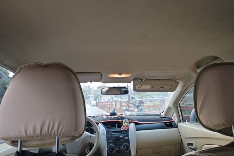 Used Venucia D50 2014 1.6L Manual Splendid Edition Headliner