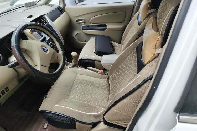Used Venucia D50 2014 1.6L Manual Splendid Edition Left Front Seat