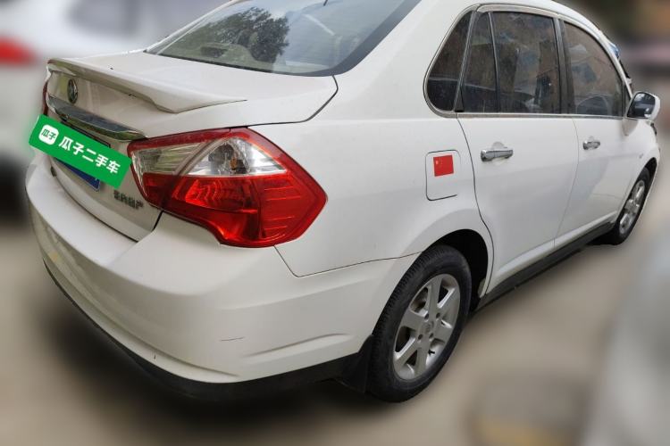 Used Venucia D50 2014 1.6L Manual Splendid Edition Rear Right 45 Deg