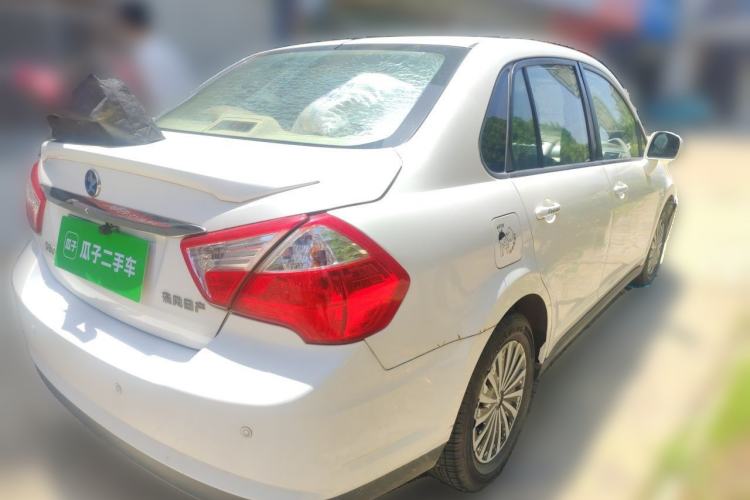 Used Venucia D50 2014 1.6L Manual Splendid Edition Rear Right 45 Deg