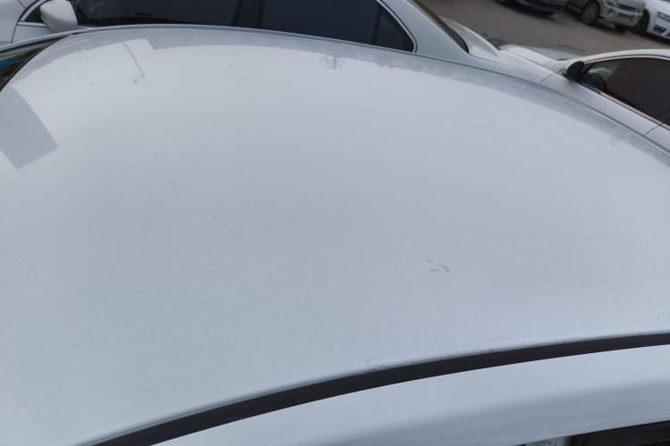 Used Venucia D50 2014 1.6L Manual Splendid Edition Roof