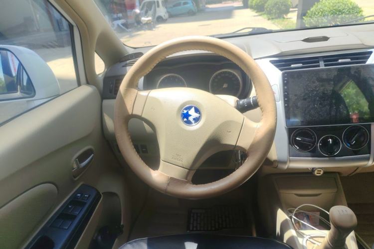 Used Venucia D50 2014 1.6L Manual Splendid Edition Steering Wheel