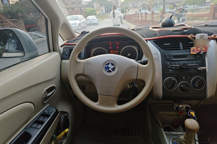Used Venucia D50 2014 1.6L Manual Splendid Edition Steering Wheel