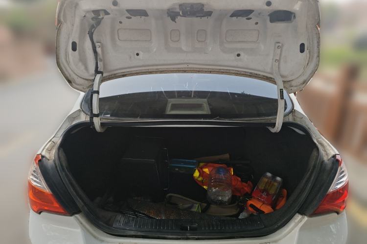 Used Venucia D50 2014 1.6L Manual Splendid Edition Trunk