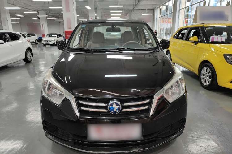 Used Venucia D50 2015 1.6L Automatic Fashion Edition Exterior 1
