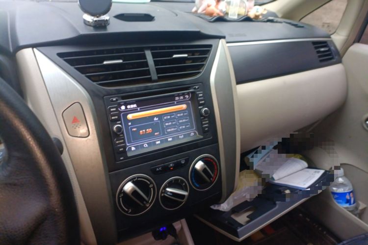 Used Venucia D50 2015 1.6L Automatic Fashion Edition Audio And AC Panel