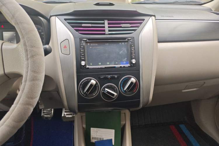 Used Venucia D50 2015 1.6L Manual Fashion Edition Audio And AC Panel