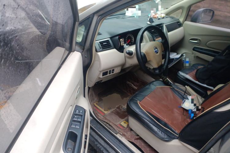 Used Venucia D50 2015 1.6L Automatic Fashion Edition Driver Seat