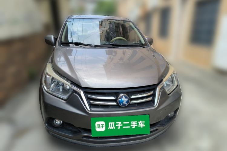 Used Venucia D50 2015 1.6L Manual Fashion Edition Front