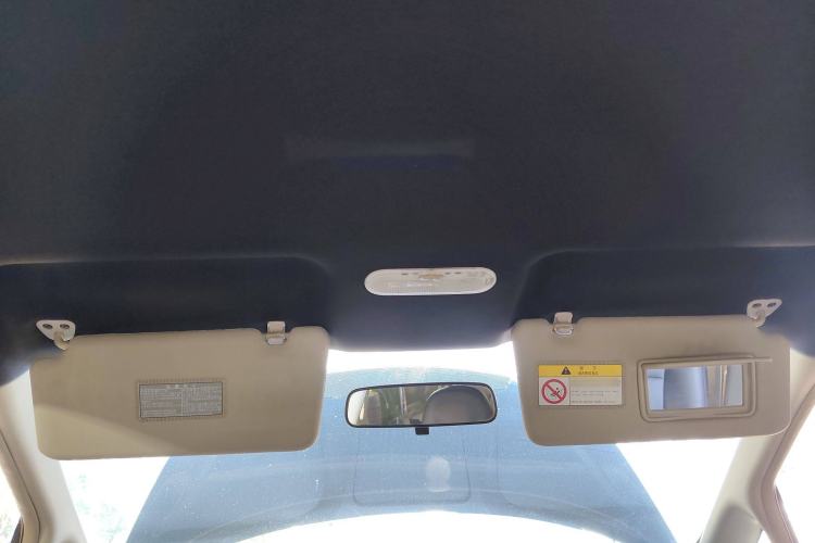 Used Venucia D50 2015 1.6L Automatic Fashion Edition Headliner