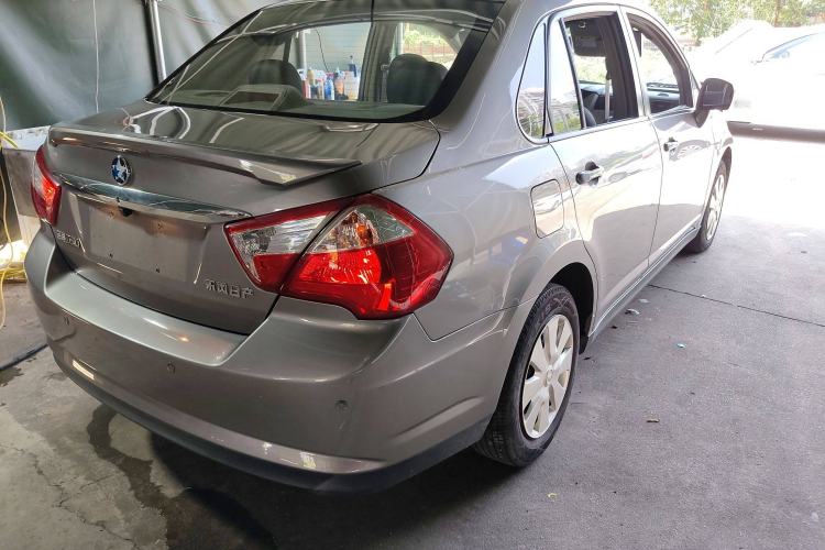 Used Venucia D50 2015 1.6L Automatic Fashion Edition Rear Right 45 Deg