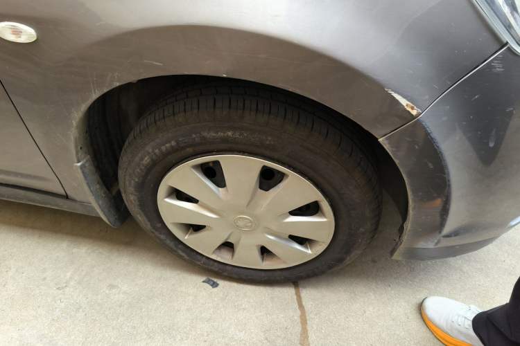 Used Venucia D50 2015 1.6L Manual Fashion Edition Right Front Wheel Hub