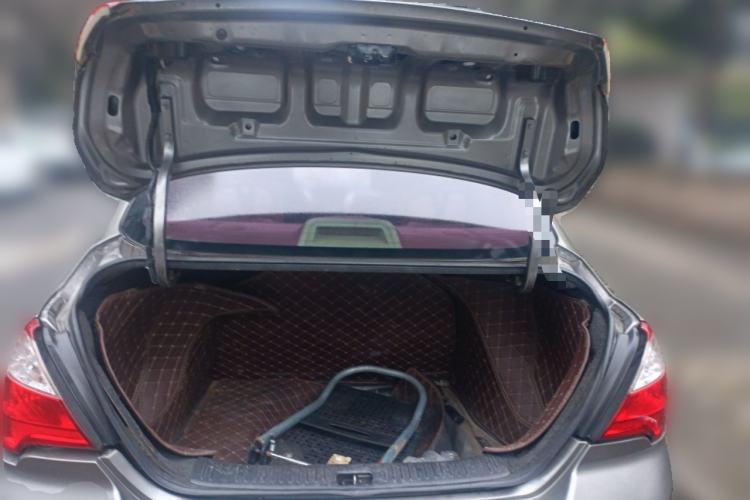 Used Venucia D50 2015 1.6L Automatic Fashion Edition Trunk