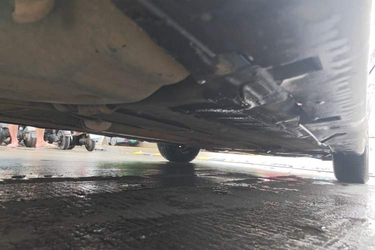Used Venucia D50 2015 1.6L Automatic Fashion Edition Chassis Rear Right