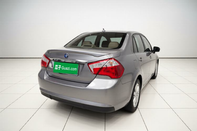 Used Venucia D50 2015 1.6L Automatic Fashion Edition Rear Right 45 Deg