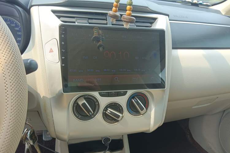 Used Venucia D50 2015 1.6L Manual Fashion Edition Audio And AC Panel