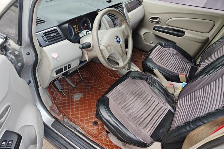 Used Venucia D50 2015 1.6L Automatic Fashion Edition Driver Seat