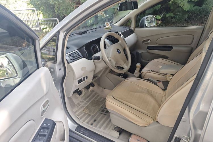 Used Venucia D50 2015 1.6L Manual Fashion Edition Driver Seat