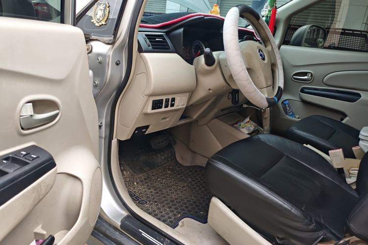 Used Venucia D50 2015 1.6L Automatic Fashion Edition Driver Seat