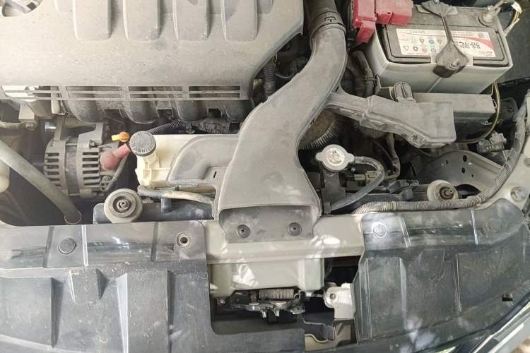 Used Venucia D50 2015 1.6L Automatic Fashion Edition Engine Bay