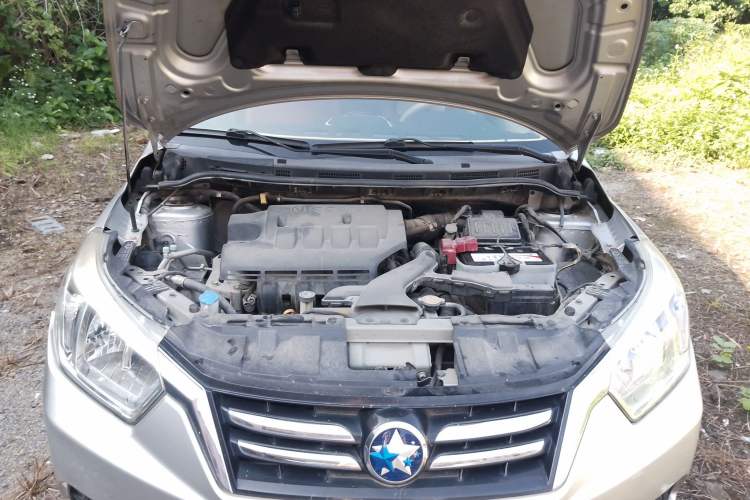 Used Venucia D50 2015 1.6L Manual Fashion Edition Engine Bay