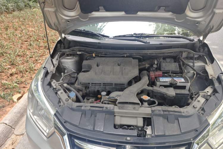 Used Venucia D50 2015 1.6L Manual Fashion Edition Engine Bay Right