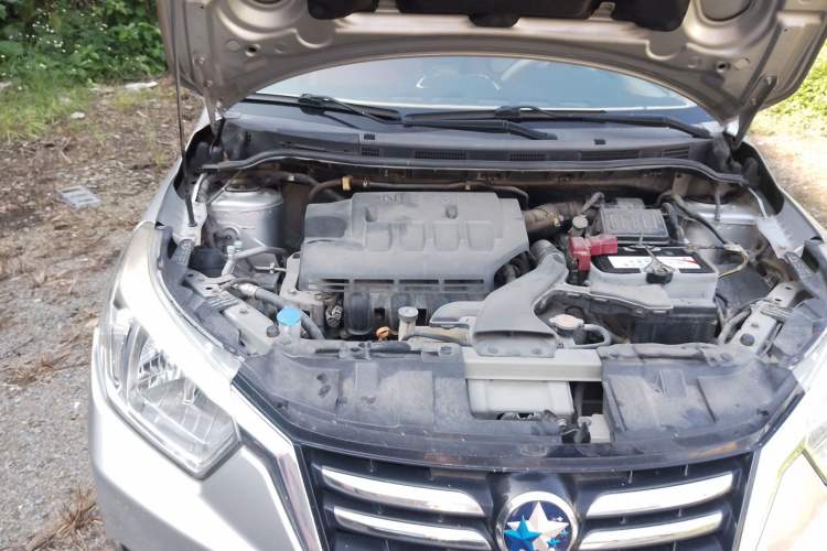 Used Venucia D50 2015 1.6L Manual Fashion Edition Engine Bay Right