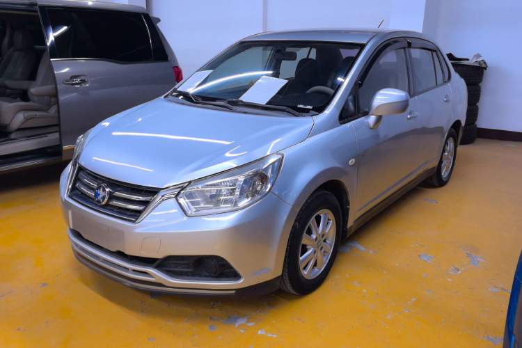 Used Venucia D50 2015 1.6L Automatic Fashion Edition Exterior 1