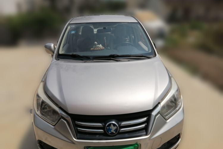 Used Venucia D50 2015 1.6L Manual Fashion Edition Front