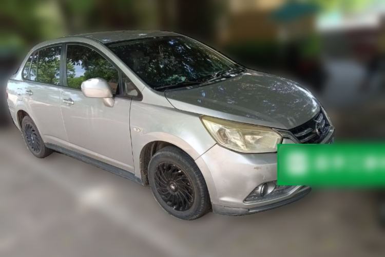 Used Venucia D50 2015 1.6L Automatic Fashion Edition Front Right 45 Deg