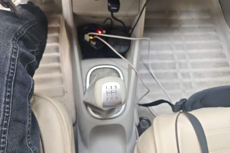 Used Venucia D50 2015 1.6L Manual Fashion Edition Gear Lever